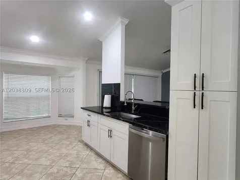 111 2nd Street SE Naples FL 34117
