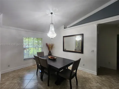 111 2nd Street SE Naples FL 34117