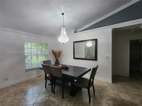 111 2nd Street SE Naples FL 34117