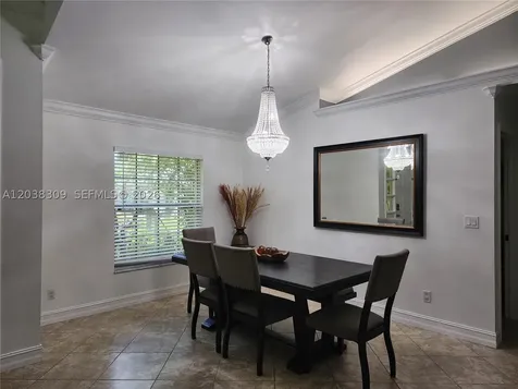 111 2nd Street SE Naples FL 34117