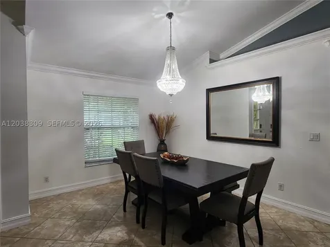 111 2nd Street SE Naples FL 34117