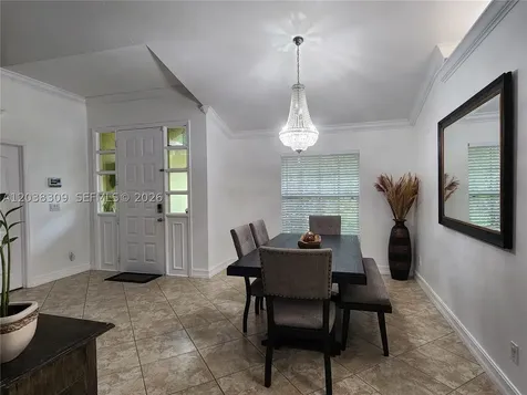 111 2nd Street SE Naples FL 34117