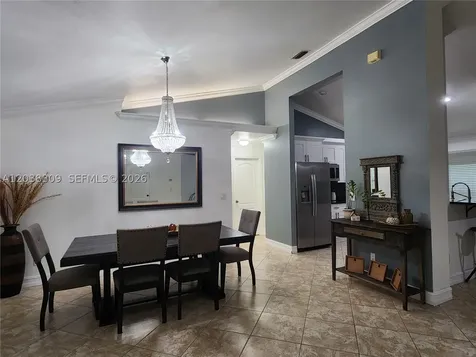 111 2nd Street SE Naples FL 34117