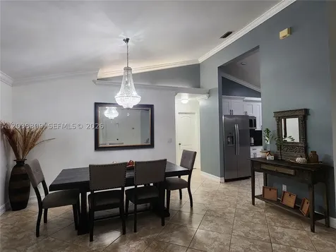 111 2nd Street SE Naples FL 34117