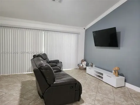 111 2nd Street SE Naples FL 34117