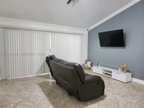 111 2nd Street SE Naples FL 34117