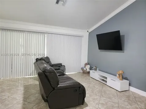 111 2nd Street SE Naples FL 34117