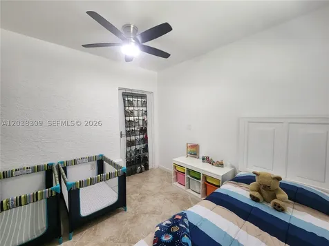 111 2nd Street SE Naples FL 34117