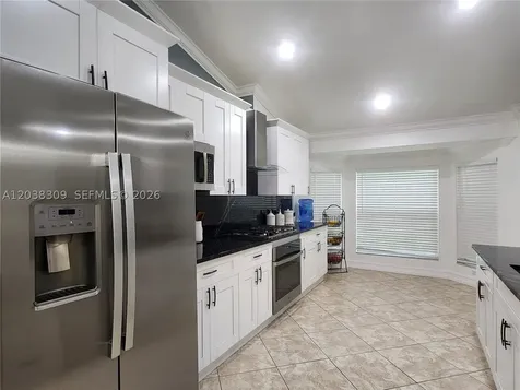 111 2nd Street SE Naples FL 34117