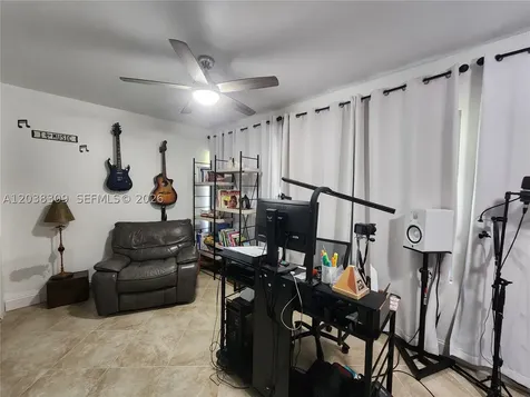 111 2nd Street SE Naples FL 34117