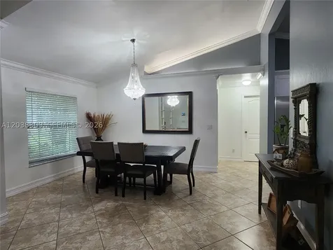 111 2nd Street SE Naples FL 34117