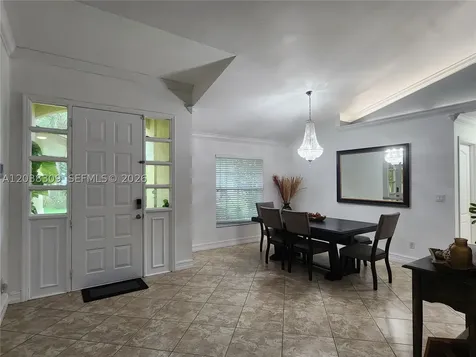 111 2nd Street SE Naples FL 34117