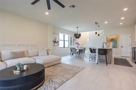 4423 Spruce Lane Oakland Park FL 33309