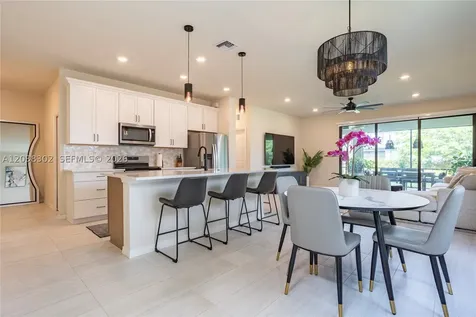 4423 Spruce Lane Oakland Park FL 33309