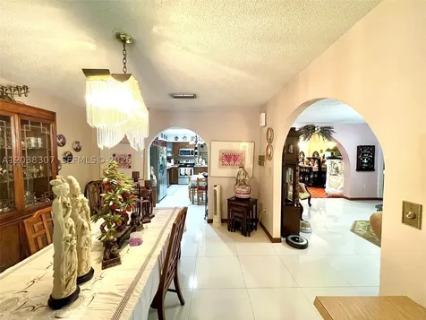9601 SW 66th Street Miami FL 33173