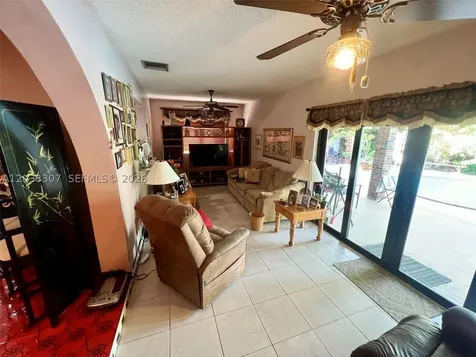 9601 SW 66th Street Miami FL 33173