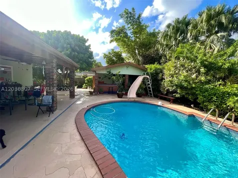 9601 SW 66th Street Miami FL 33173