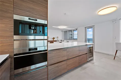 7135 Collins Avenue Miami Beach FL 33141