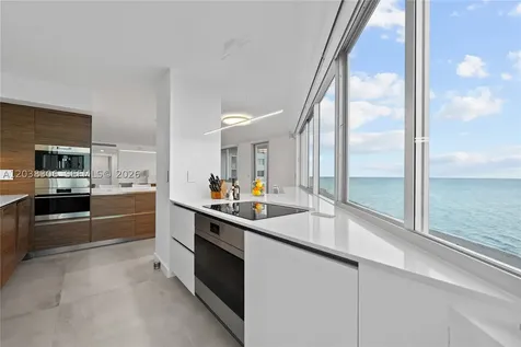 7135 Collins Avenue Miami Beach FL 33141