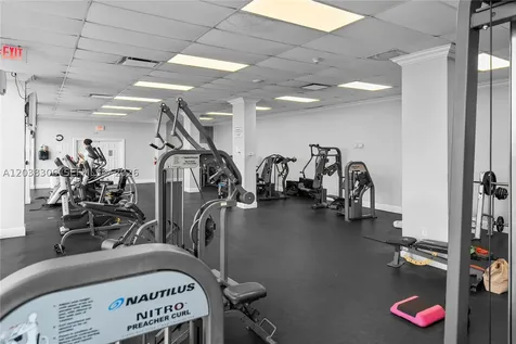 7135 Collins Avenue Miami Beach FL 33141
