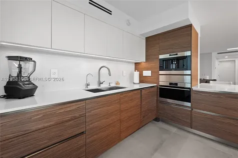 7135 Collins Avenue Miami Beach FL 33141