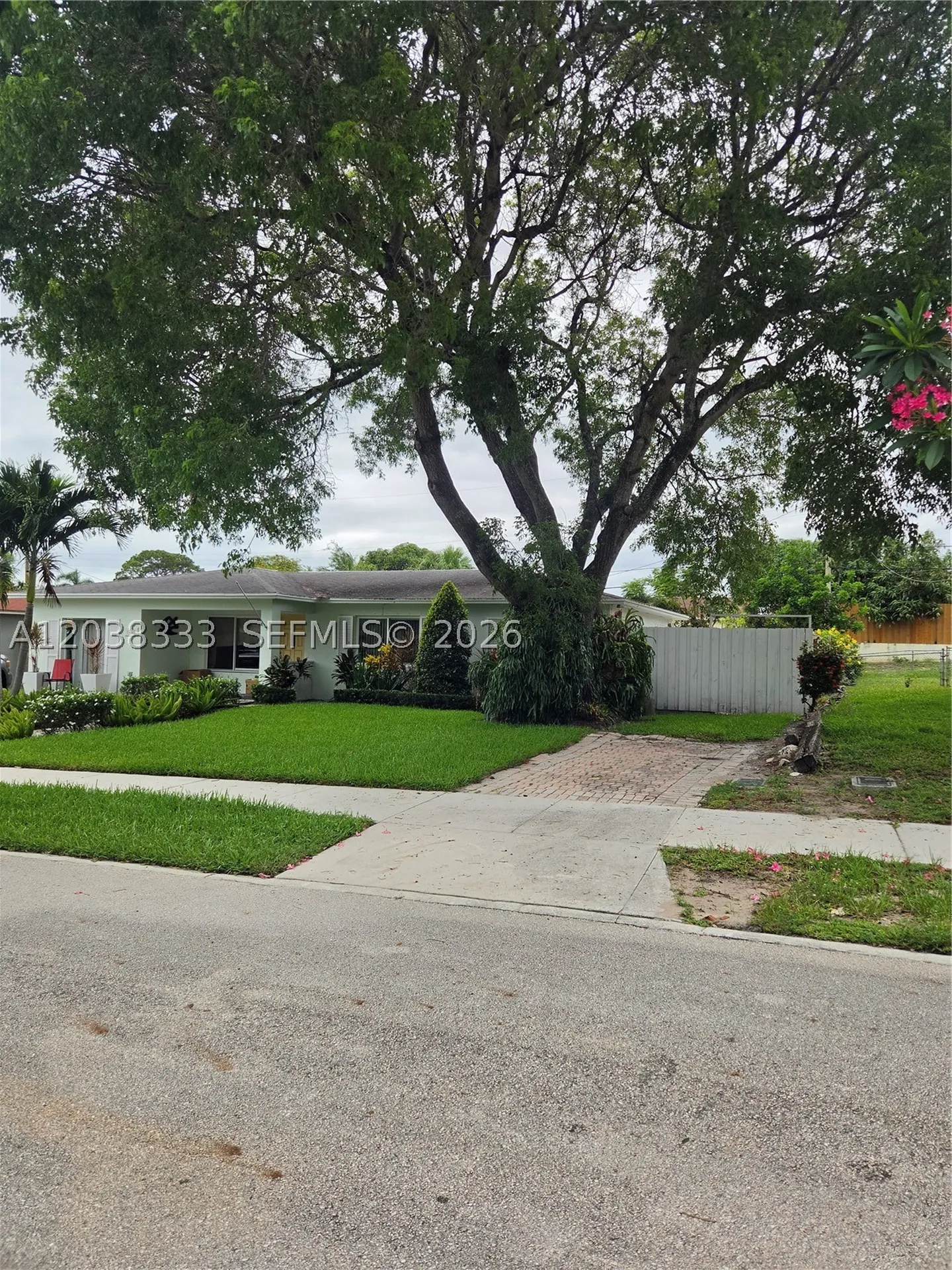 1732 N 15th Avenue N Lake Worth FL 33460