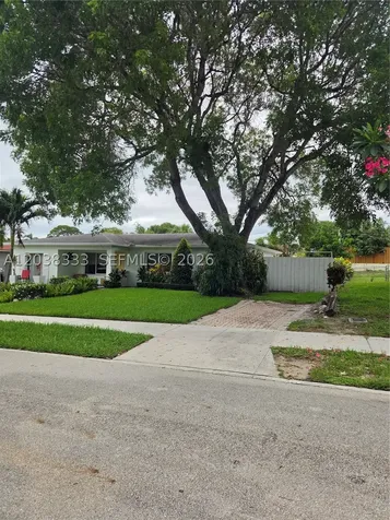 1732 N 15th Avenue N Lake Worth FL 33460