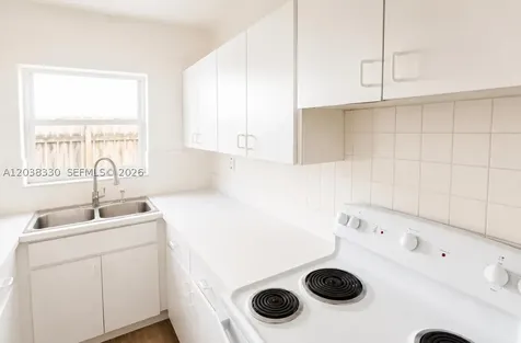 7271 Gary Avenue Miami Beach FL 33141