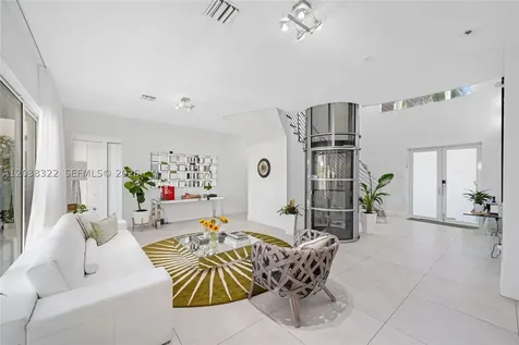 7515 NW 99th Avenue Doral FL 33178
