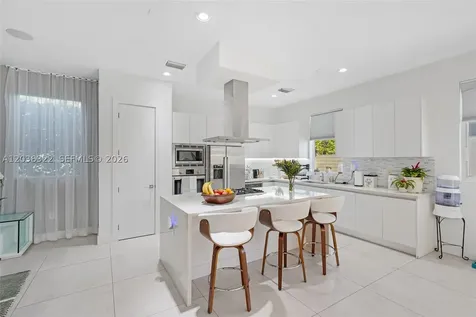 7515 NW 99th Avenue Doral FL 33178