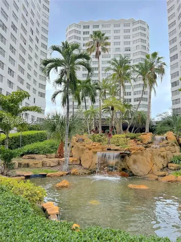 801 Brickell Bay Drive Miami FL 33131