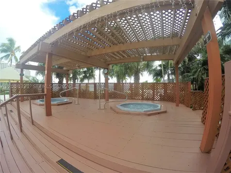 801 Brickell Bay Drive Miami FL 33131