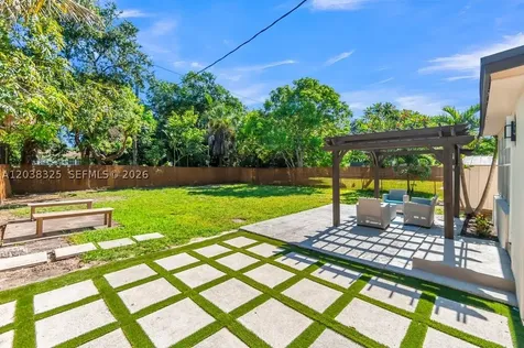 831 NE 128th Street North Miami FL 33161