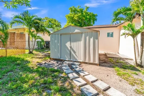 831 NE 128th Street North Miami FL 33161