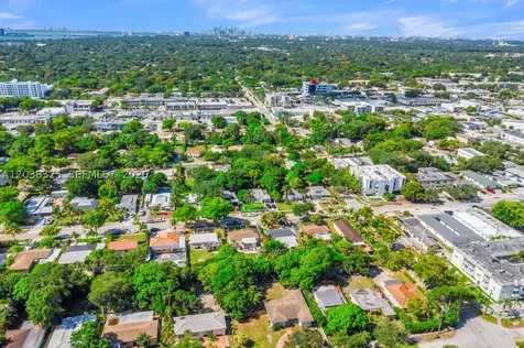 831 NE 128th Street North Miami FL 33161