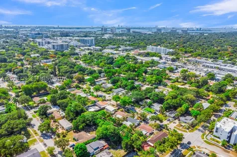 831 NE 128th Street North Miami FL 33161