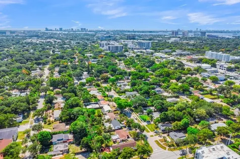 831 NE 128th Street North Miami FL 33161