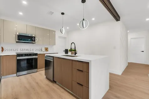 831 NE 128th Street North Miami FL 33161