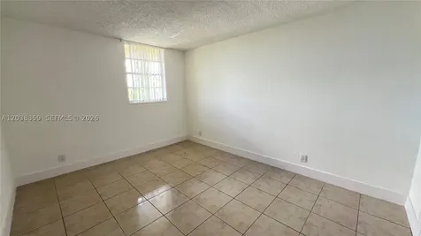 4550 NW 9th Street Miami FL 33126