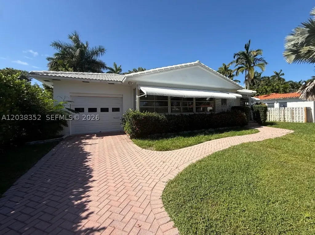 1235 Jefferson Street Hollywood FL 33019