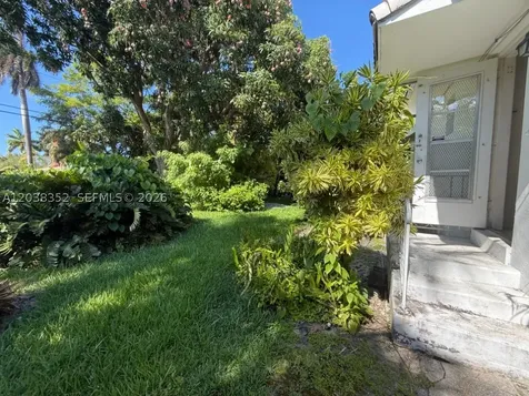 1235 Jefferson Street Hollywood FL 33019