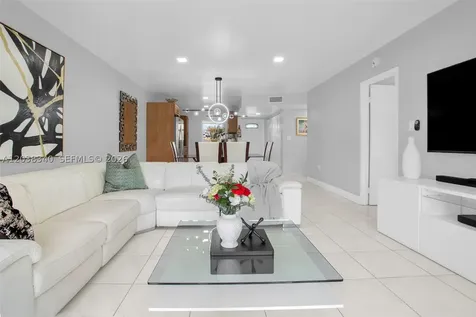 8331 Sands Point Boulevard Tamarac FL 33321