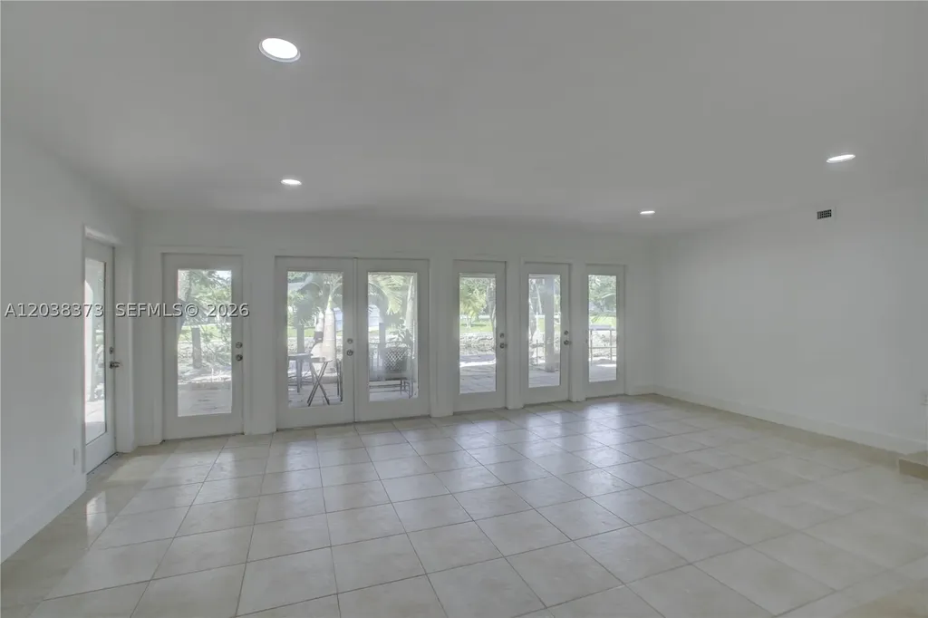 616 SW 11th Court Fort Lauderdale FL 33315