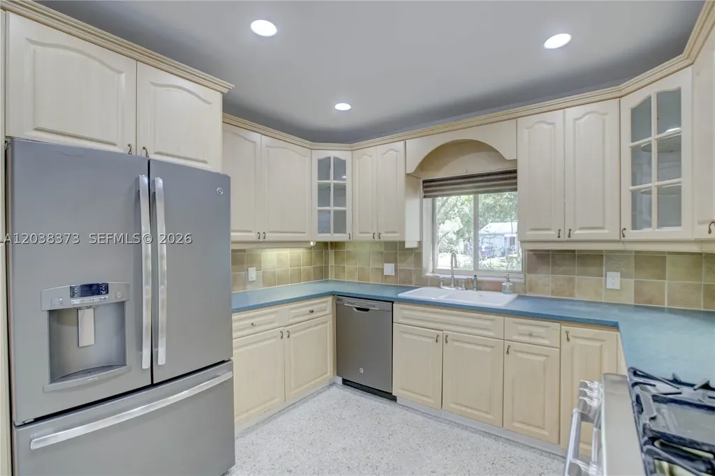 616 SW 11th Court Fort Lauderdale FL 33315