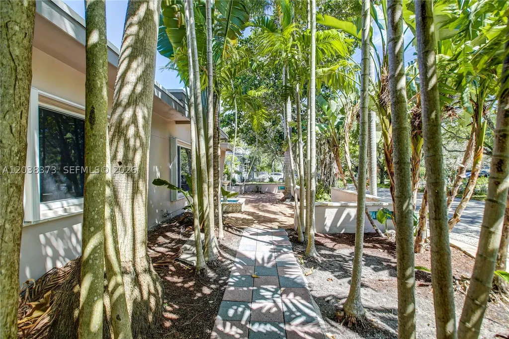 616 SW 11th Court Fort Lauderdale FL 33315