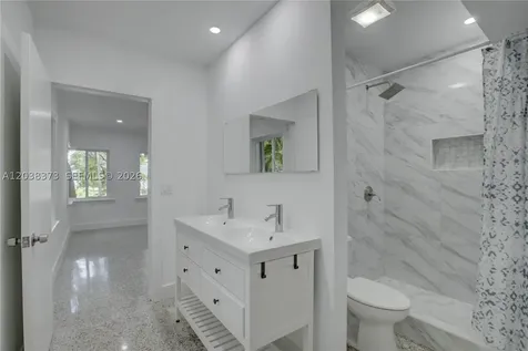 616 SW 11th Court Fort Lauderdale FL 33315