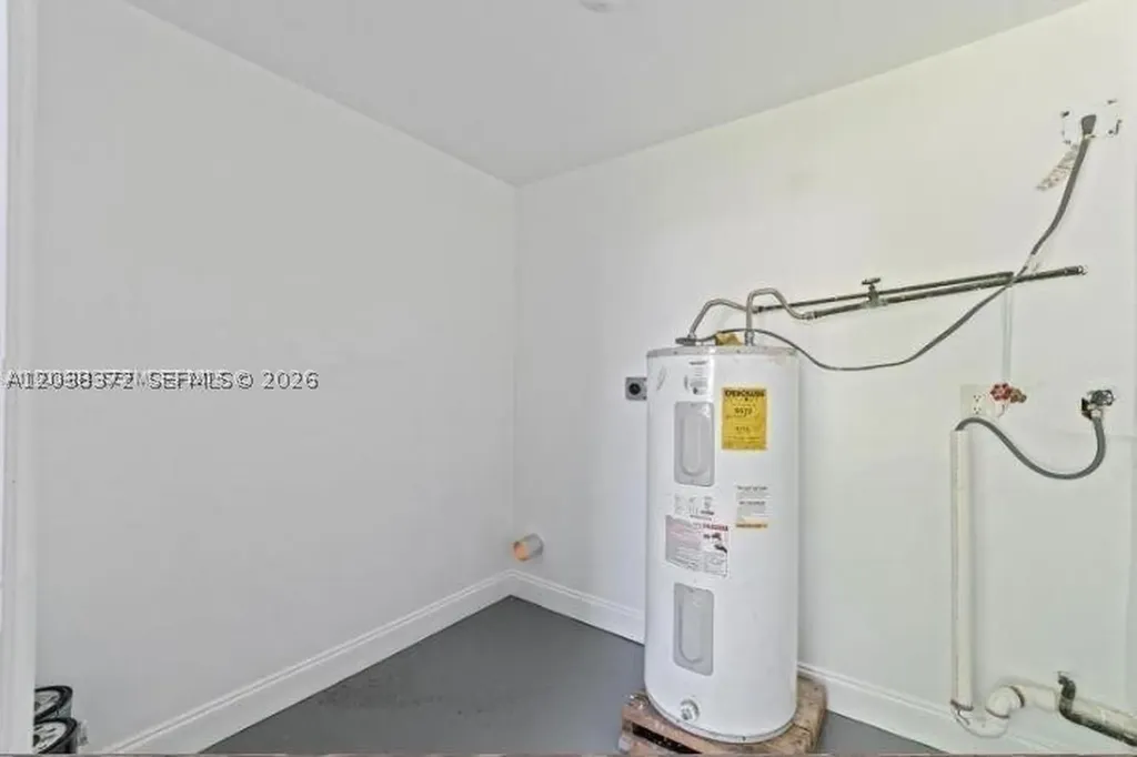 1040 NW 23rd Terrace Fort Lauderdale FL 33311