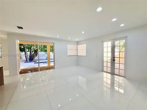 9425 NW 47th Terrace Doral FL 33178