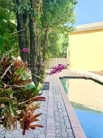 9425 NW 47th Terrace Doral FL 33178