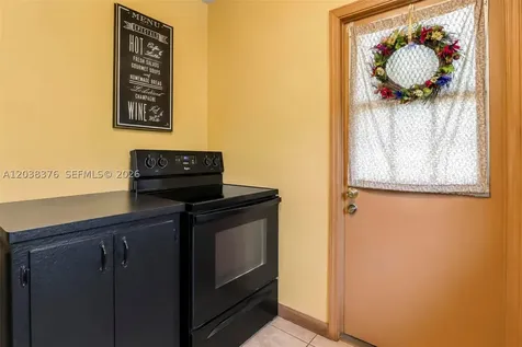 955 NE 128th Street North Miami FL 33161